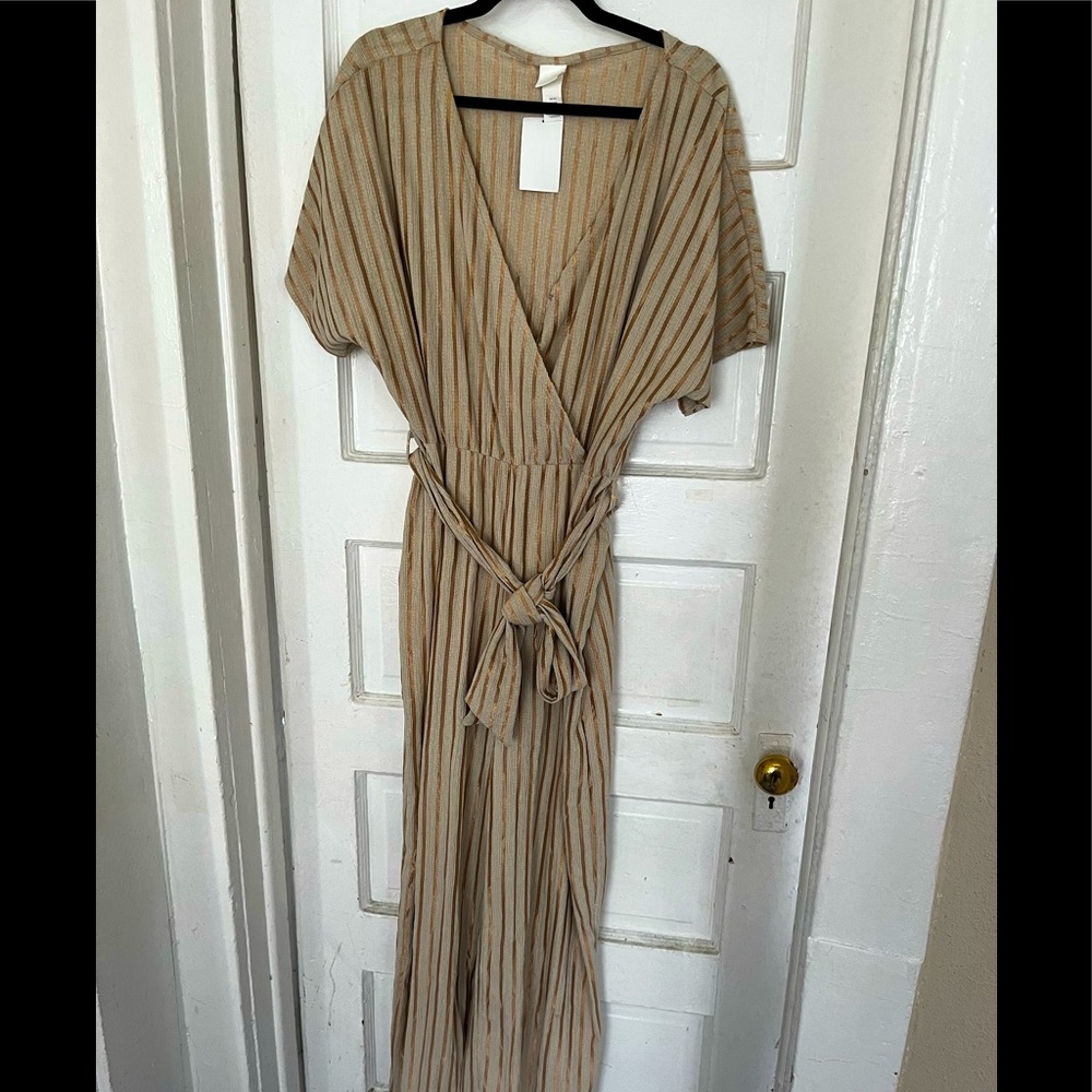 NWT crème and metallic gold stripe  holiday jumpsuit with tie